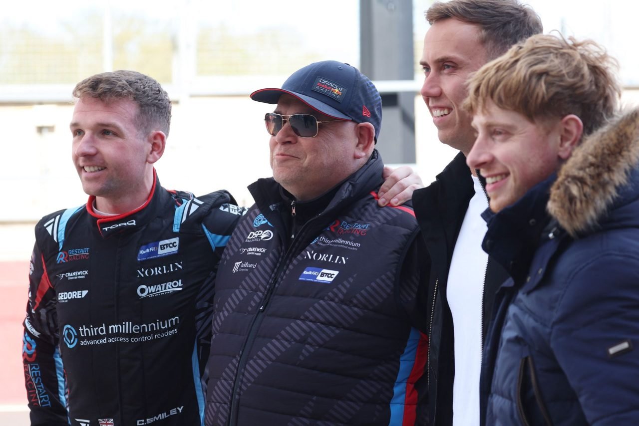 About Us - Restart Racing