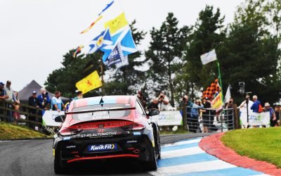 Smiley Secures Hat-Trick of Independent Wins at Knockhill