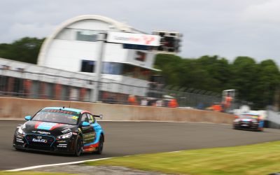 Restart Racing push forward after mixed Saturday at Oulton Park