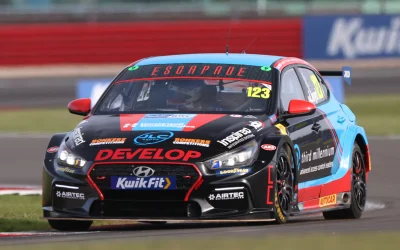 Lloyd earns fifth-place start for Restart Racing at Silverstone
