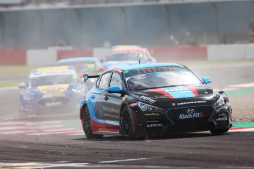 img-2026-003 Donington Park-Smiley-RE1_7673-1920-1280