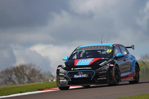 img-2026-003 Donington Park-Smiley-RL1_3675-1920-1280